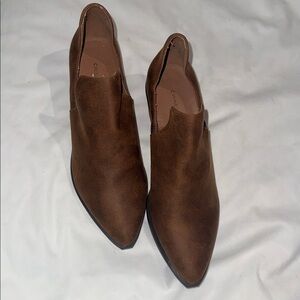 Chinese Laundry Brown Slip-On Ankle Boots Size 7.5